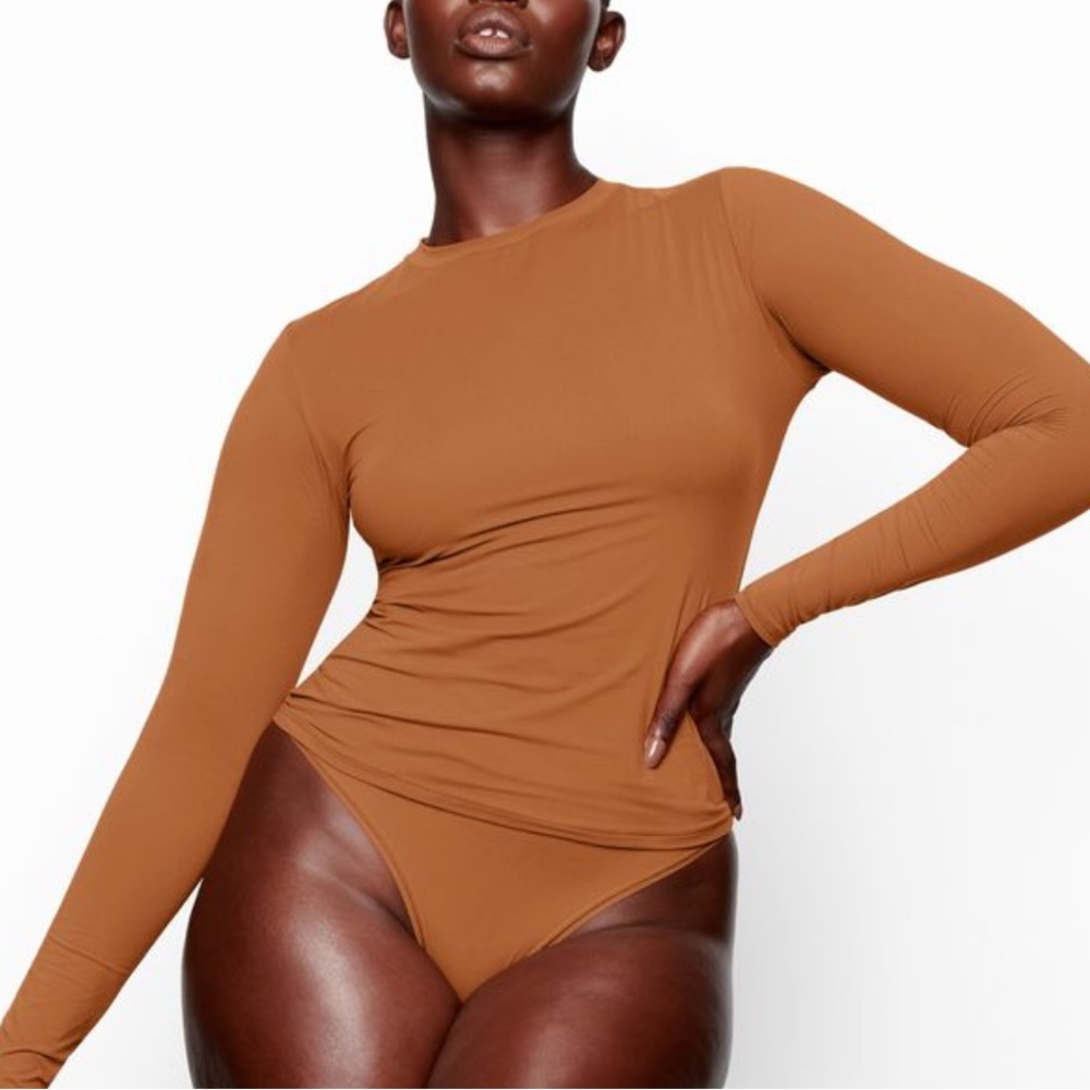 NWT Skims Fits Everybody Long Sleeve T-Shirt in Copper